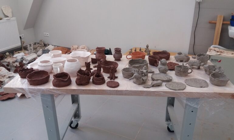Warsztaty rzeźby i ceramiki