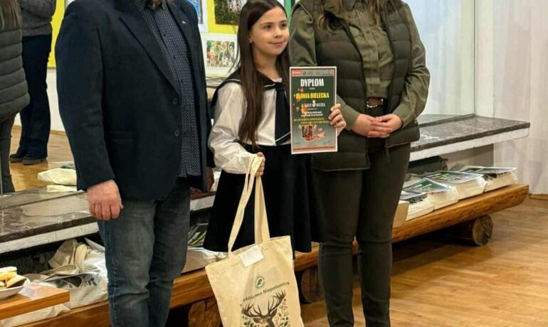 Miło jest chodzić po leśnych ścieżkach